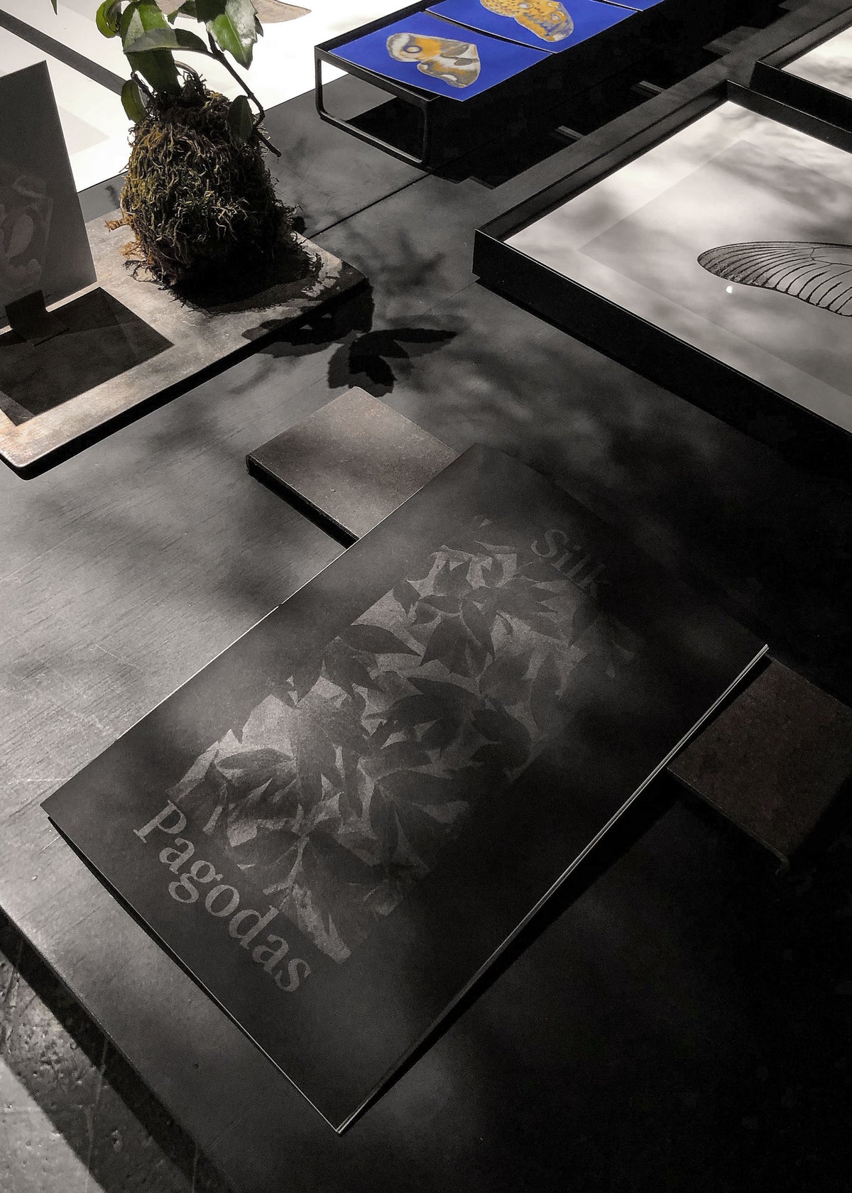 Art book Silk Pagodas-10