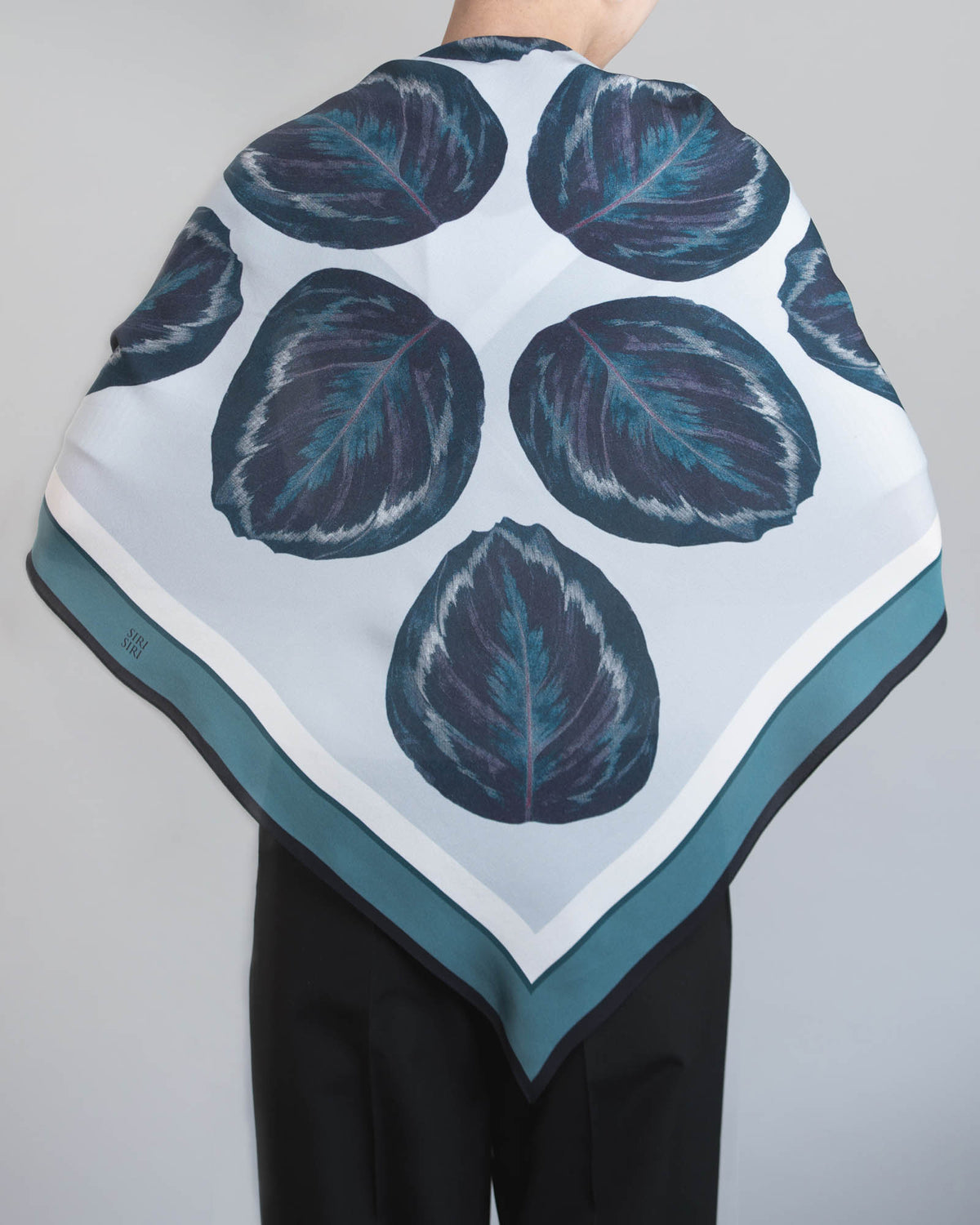 Seidenfoulard Praying Hands Edition-3