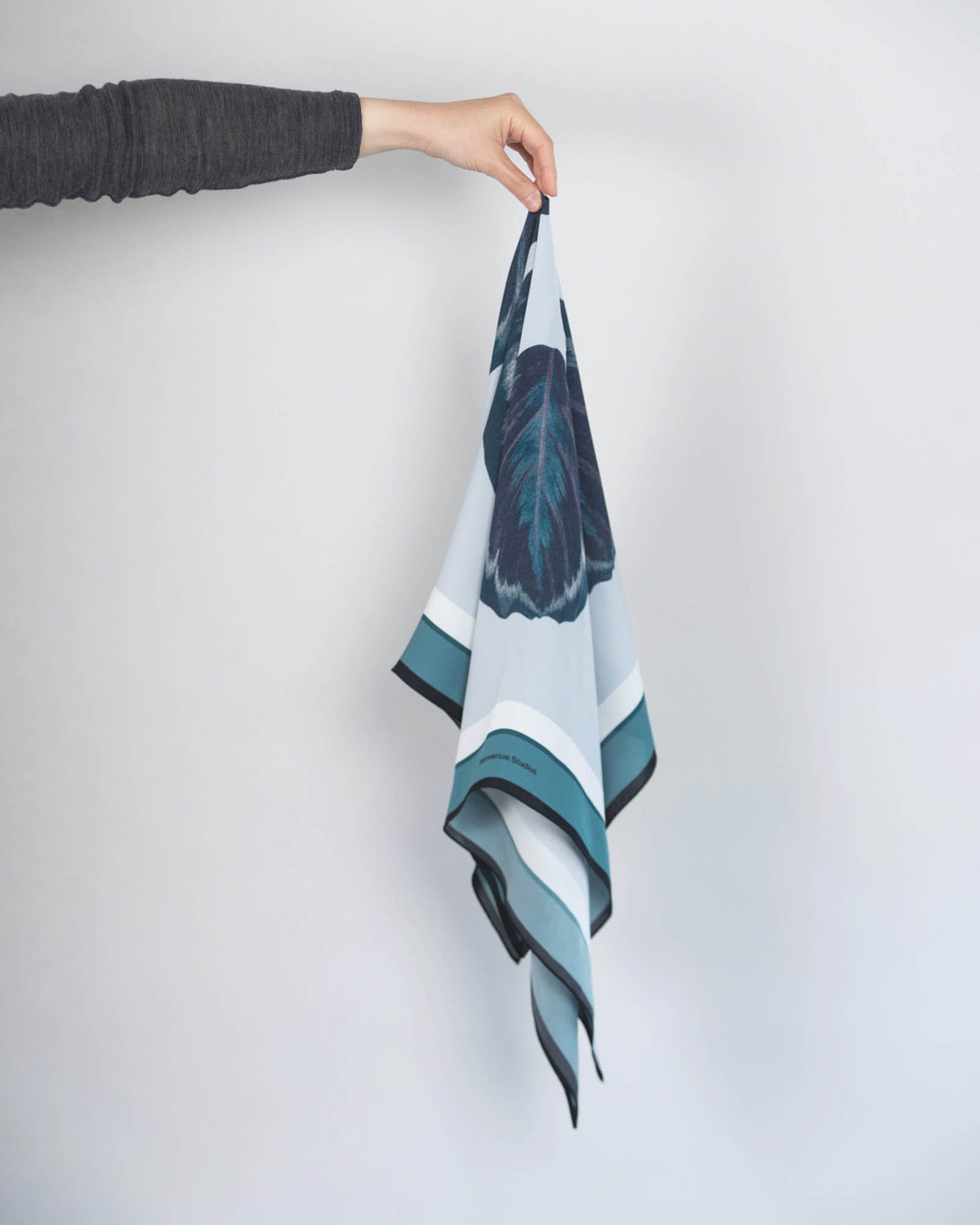 Seidenfoulard Praying Hands Edition-6