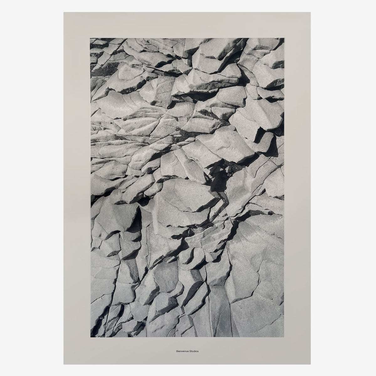 Grossformatiger Kunstdruck Into Mountains N° 3