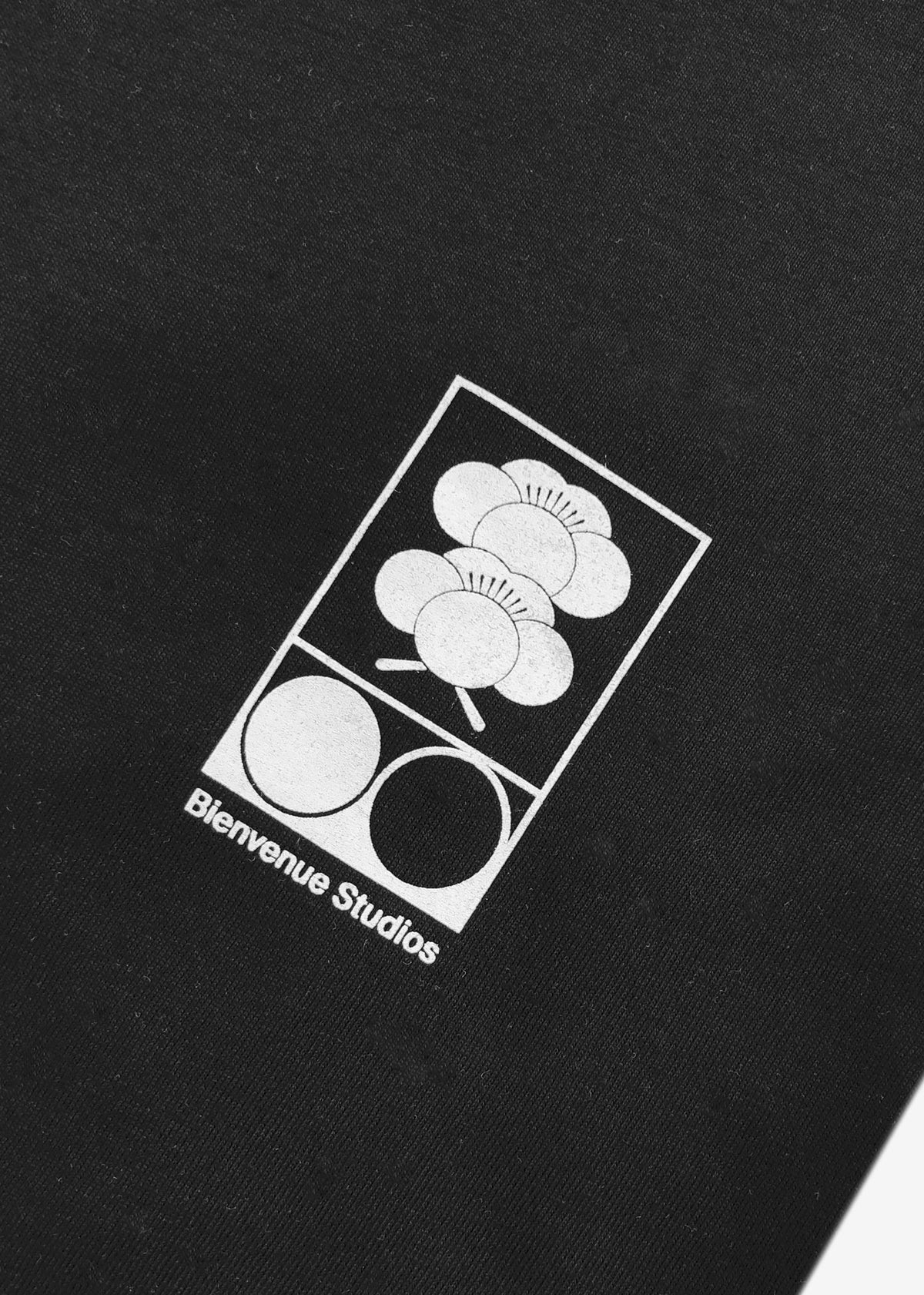 T-Shirt Édition Plum Blossom – Noir-3